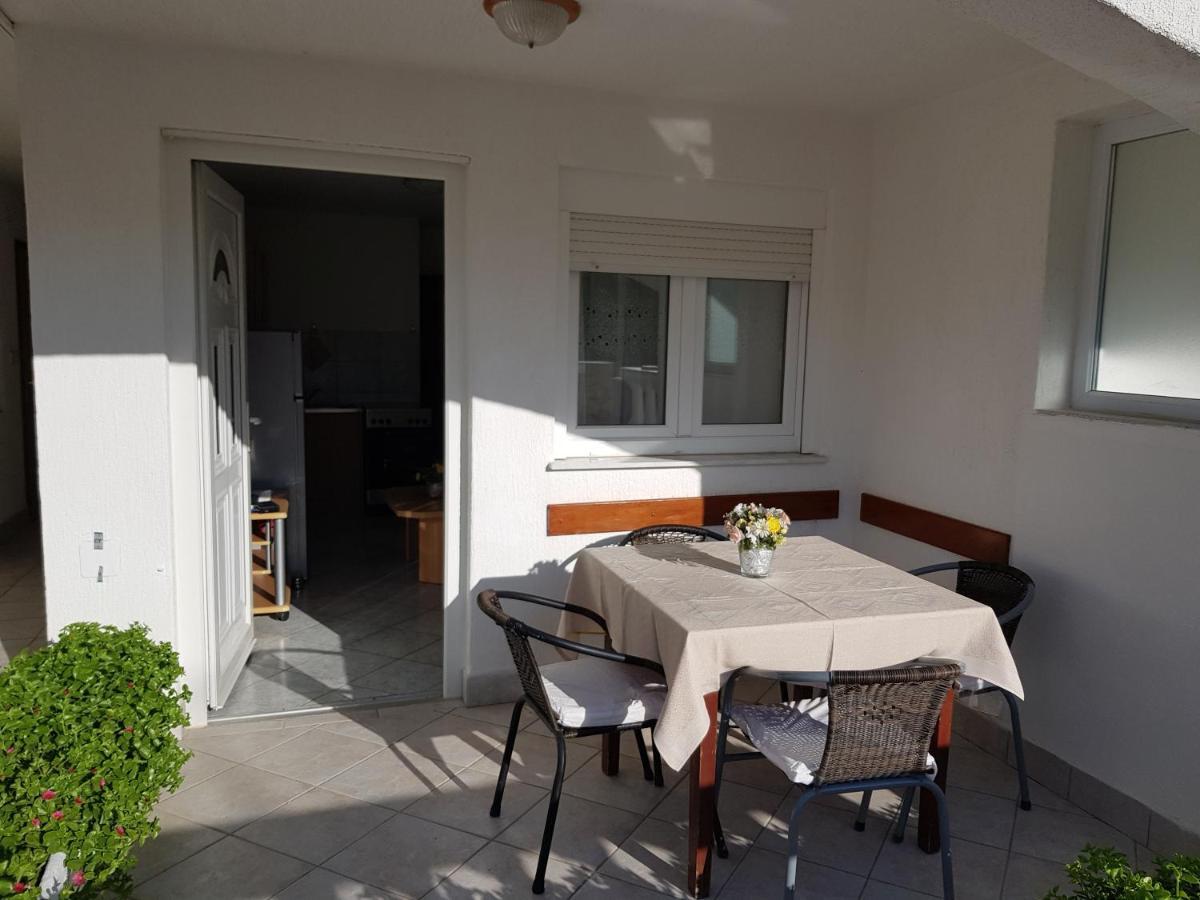 Astra Apartment Vir Ngoại thất bức ảnh