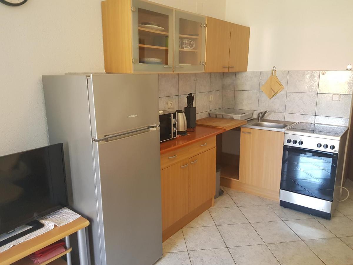 Astra Apartment Vir Ngoại thất bức ảnh